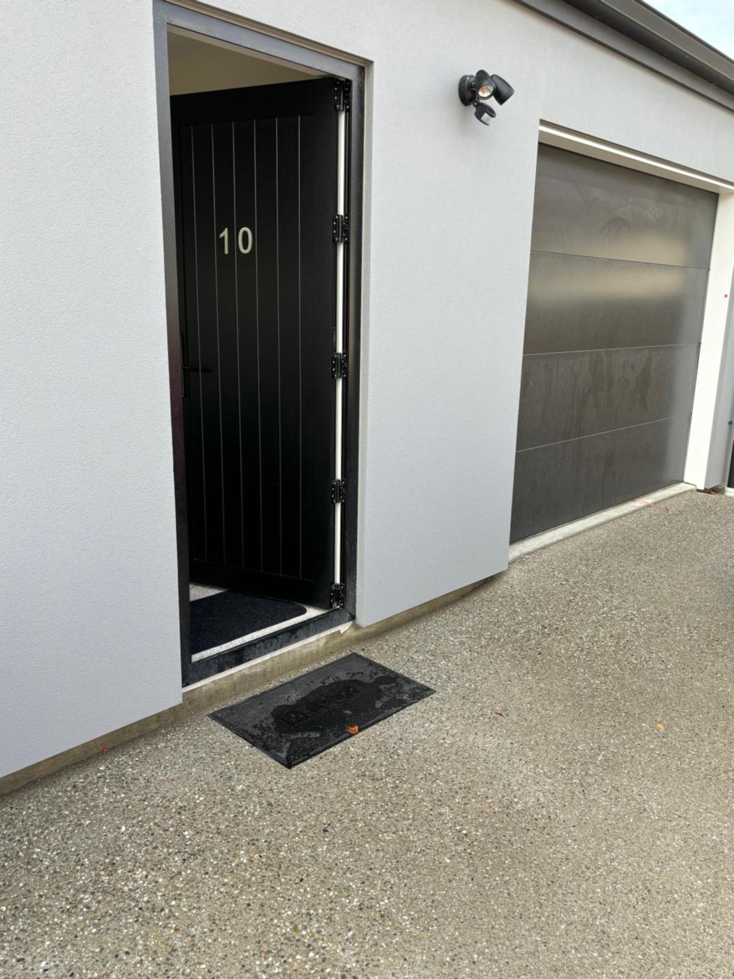 Apartamento Comfort In Northlake Wanaka Exterior foto